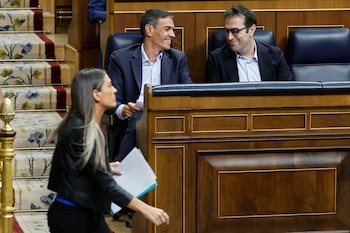 La portavoz de Junts, Míriam Nogueras, en la sesión de control al Gobierno que se celebra en el Congreso este miércoles. (EFE/Chema Moya)