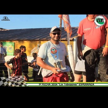 Lisandro Boxler con un trofeo