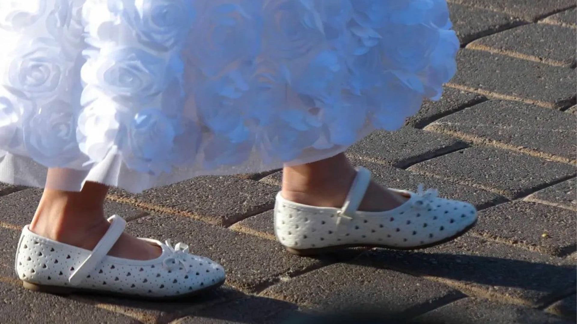 Yanira Ostorga advirtió que el matrimonio infantil puede derivar en ansiedad, tristeza, síntomas depresivos, baja autoestima y abandono escolar. (Foto: @asilascosasWPM)