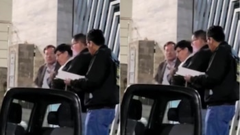 Detienen a funcionario municipal en