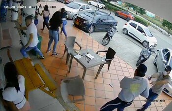 En la imagen, el momento