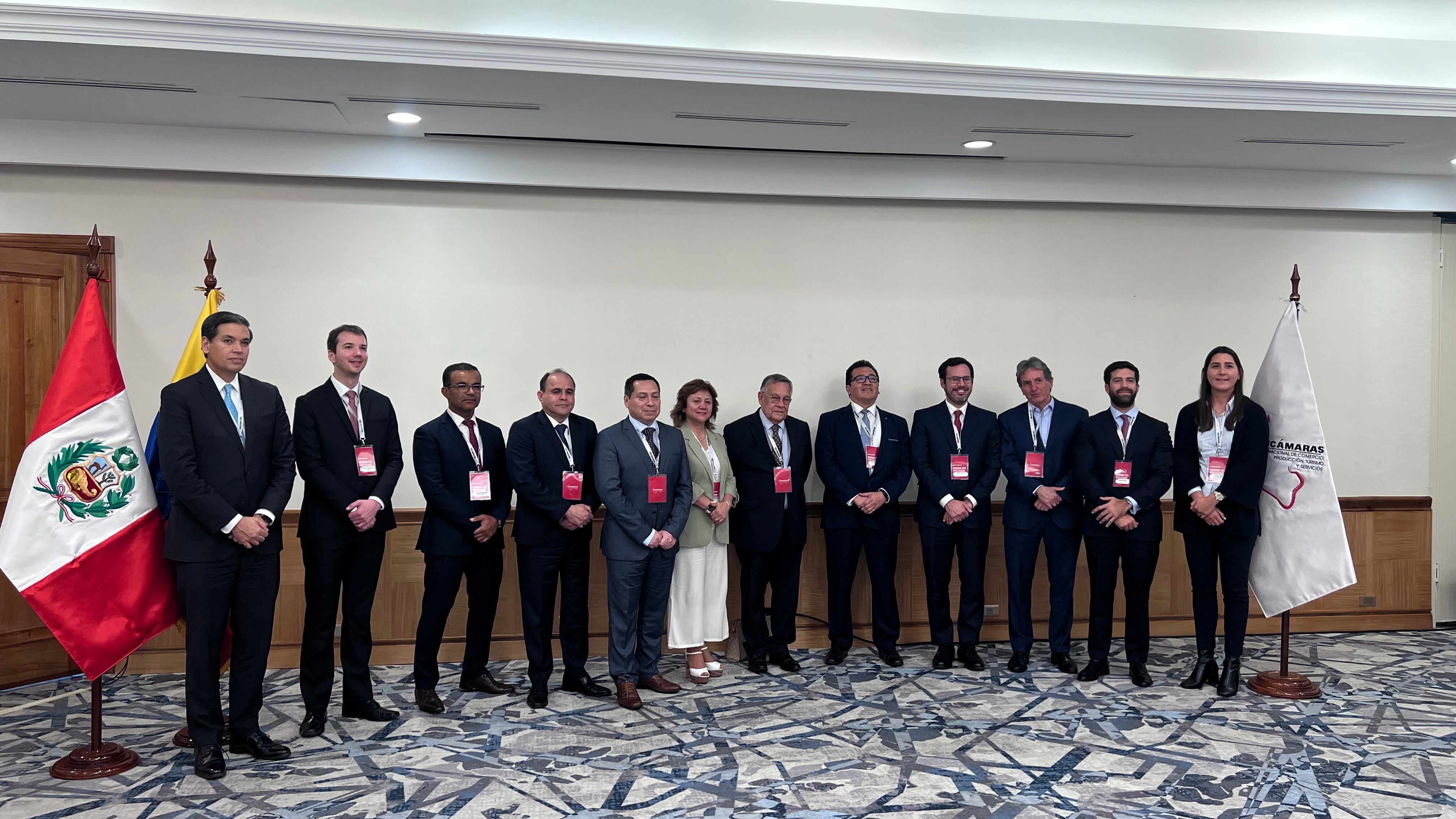 La delegación de Perucámaras que visitó Quito.