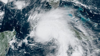 El huracán Ida se fortalecerá