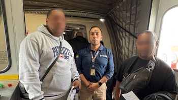 Más de 800 ciudadanos dominicanos