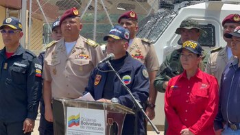 El ministro Ceballos desplegó la