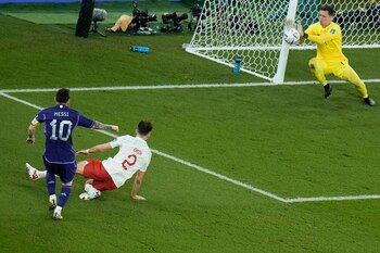 La primera ocasión para Messi,