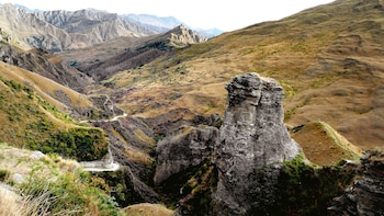 Skippers Canyon Road