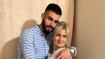 Robert Peric-Komsic junto a Ljiljana