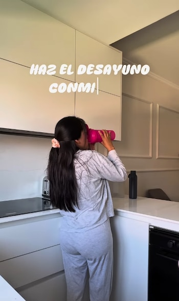 Asraf Beno e Isa Pantoja en su casa en El puerto de santamaría (INSTAGRAM).