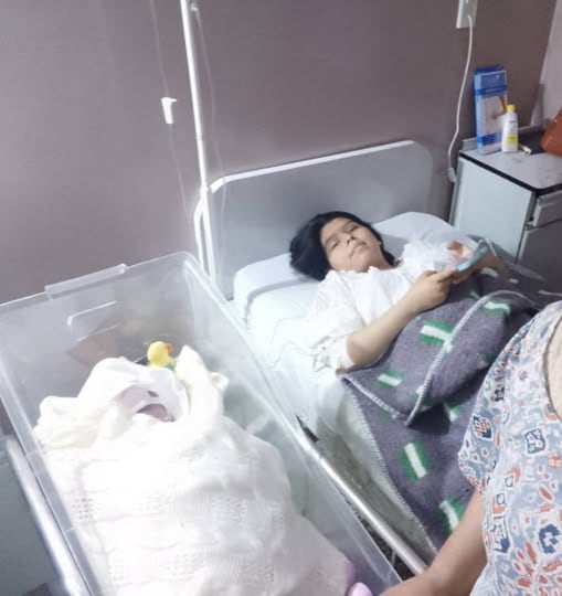 Las víctimas murieron días después de que le practicaran una cesárea a la joven madre