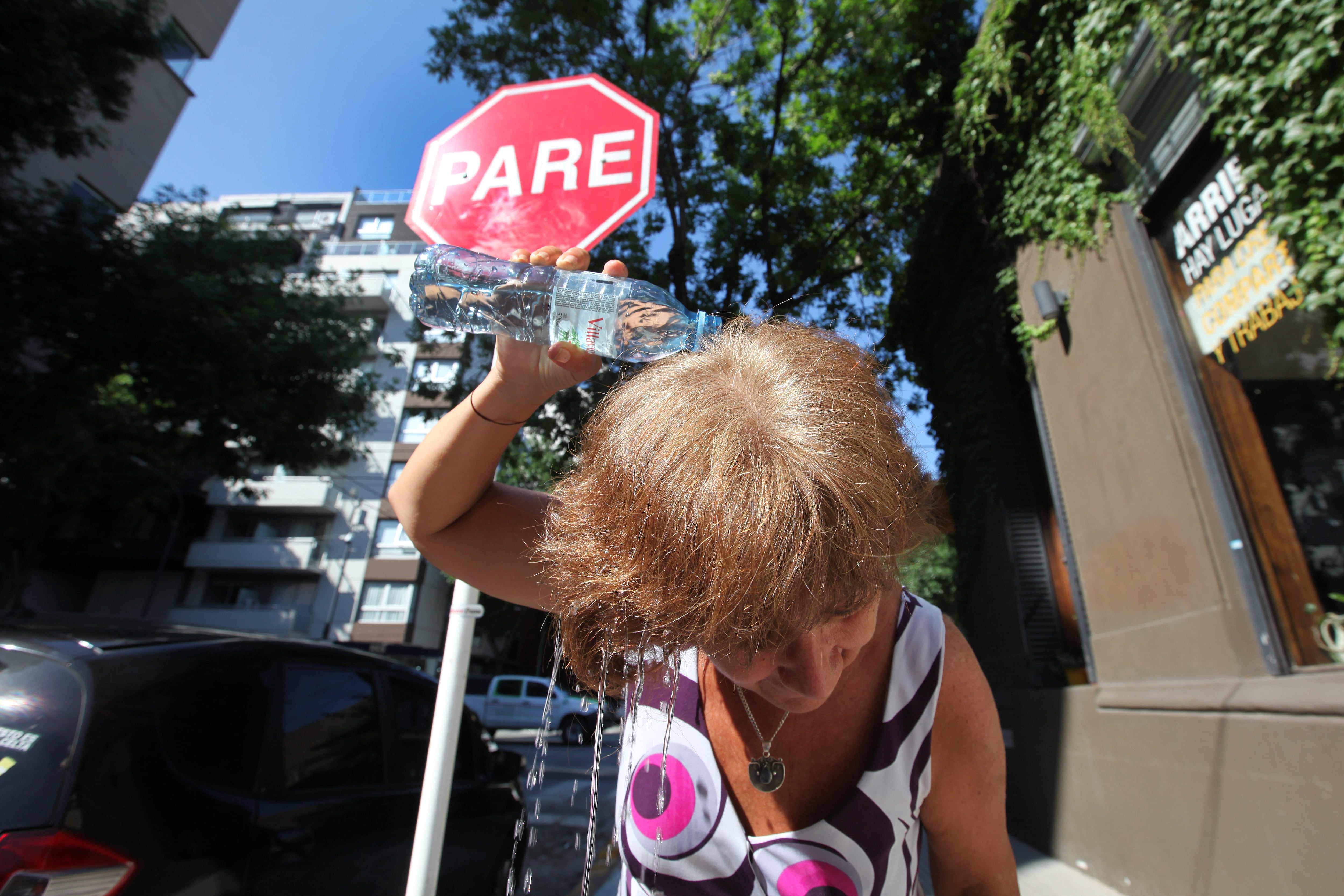 En los siguientes días, las temperaturas alcanzarán los 34 grados (Grosby)