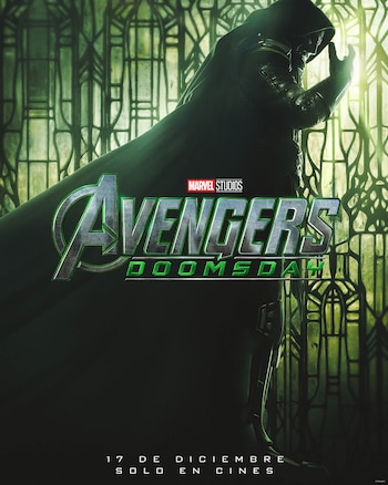 Un póster de película con un personaje encapuchado oscuro en primer plano, el logo de Avengers Doomsday, Marvel Studios y la fecha 17 de diciembre