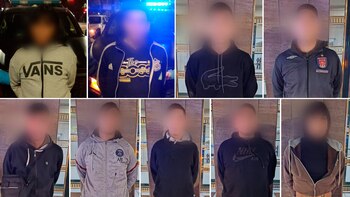 Nueve detenidos por robar celulares en colectivos en Recoleta