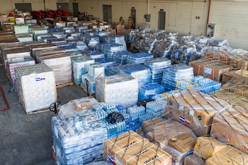 El séptimo avión traslada cinco toneladas de ayuda humanitaria con medicamentos, alimentos no perecederos, insumos médicos y equipos técnicos para la emergencia en Venezuela. (Foto: Secretaría de prensa de la Presidencia)