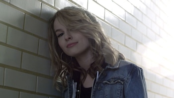 La polifacética artista Bridgit Mendler,