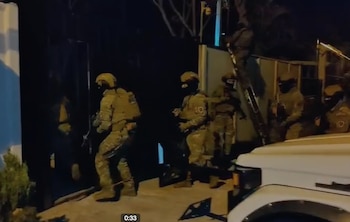 La Policía Control de Drogas de Costa Rica detuvo a 17 integrantes de una red de venta de drogas cerca de centros educativos en Puntarenas. Cortesía: Ministerio de Seguridad Pública