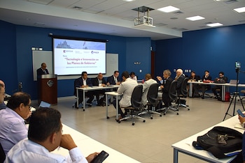 Expertos y políticos se reúnieron