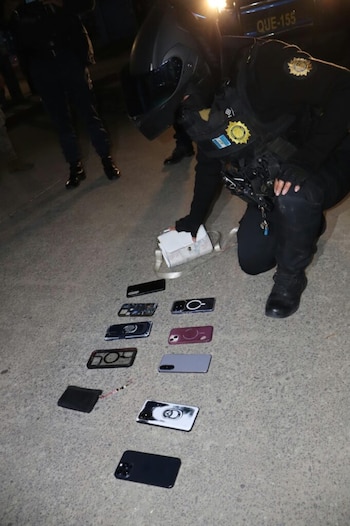 El GPS de un teléfono celular robado permitió a la PNC ubicar y detener a una mujer durante Xelafer2026 en Quetzaltenango.