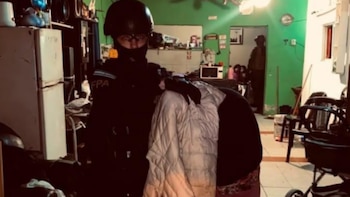 Detuvieron a una mujer acusada de vender drogas desde su casa en Córdoba
