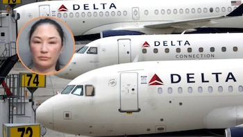 Una mujer fue bajada de un vuelo de Delta que cubría la ruta Miami-Atlanta tras negarse a terminar una llamada telefónica