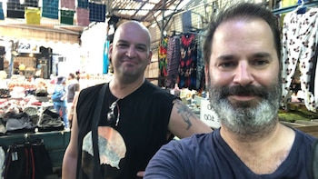 Iair Horn (izquierda)