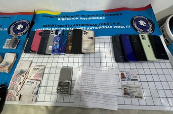 La banda tenía 14 celulares