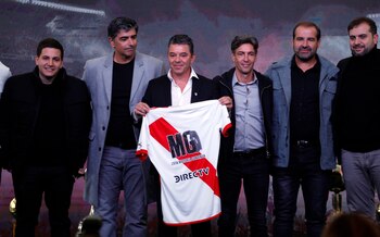 Marcelo Gallardo junto a sus