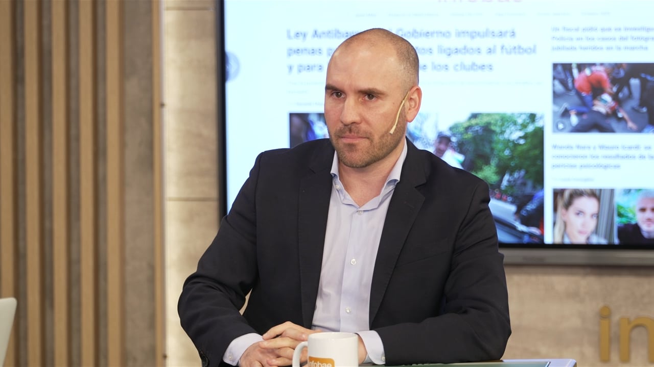 Alberto Fernández defendió la figura de su exministro de Economía, Martín Guzmán.