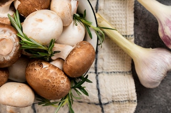 Champiñones hongos dieta
Crédito; (freepik)