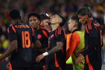 La selección Colombia logró su primera victoria ante España con anotación de Daniel Muñoz y la buena actuación de otros dos jugadores - crédito Hannah Mckay/REUTERS