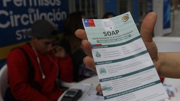 Conductores chilenos en pie de