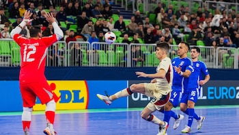 España da cuenta de Italia