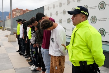 Nueve detenidos tras el desmantelamiento del ‘Tren del Llano’, grupo dedicado al microtráfico de marihuana en Engativá Pueblo, Bogotá - crédito Mebog