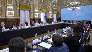 Kicillof junto a los gremios