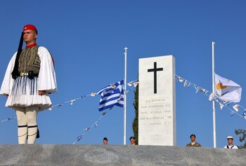 Ceremonia en memoria de los