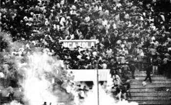 La mayor tragedia de la historia del fútbol que enlutó a Lima: más de 300 muertos, 500 heridos y la polémica investigación