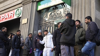 Prieto pide a los cónsules