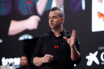 El chef David Muñoz pronuncia