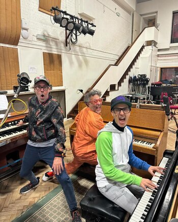 Fito con Coki Debernardi y