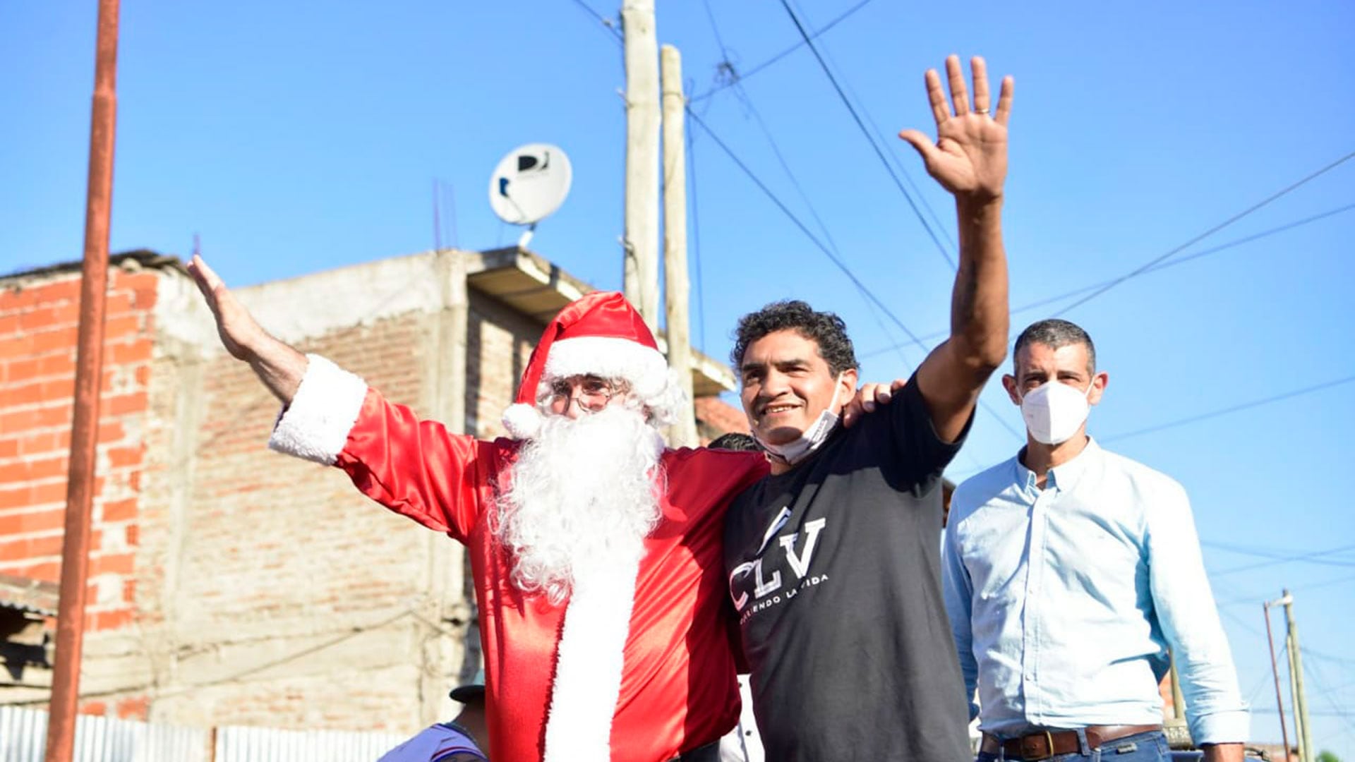 En paralelo a su carrera deportiva, Castro realizó diversos trabajos solidarios