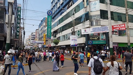 La campaña por Fiestas Patrias impulsa las expectativas de los comerciantes, aunque el cambio climático ha frenado las ventas. Foto: TripAdvisor
