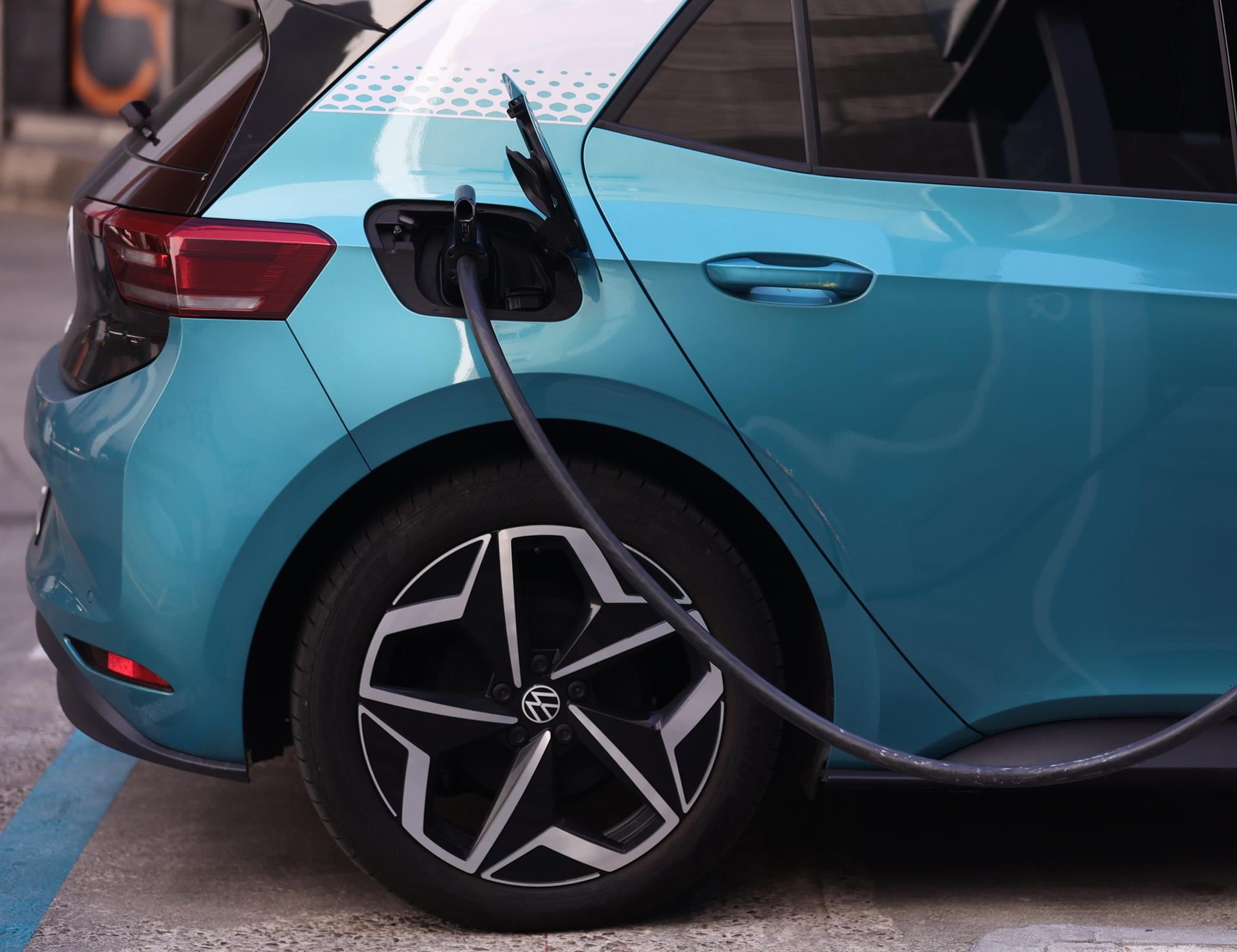 El IPC se modera una décima en diciembre y cierra el año en el 2,9% por la bajada de los carburantes