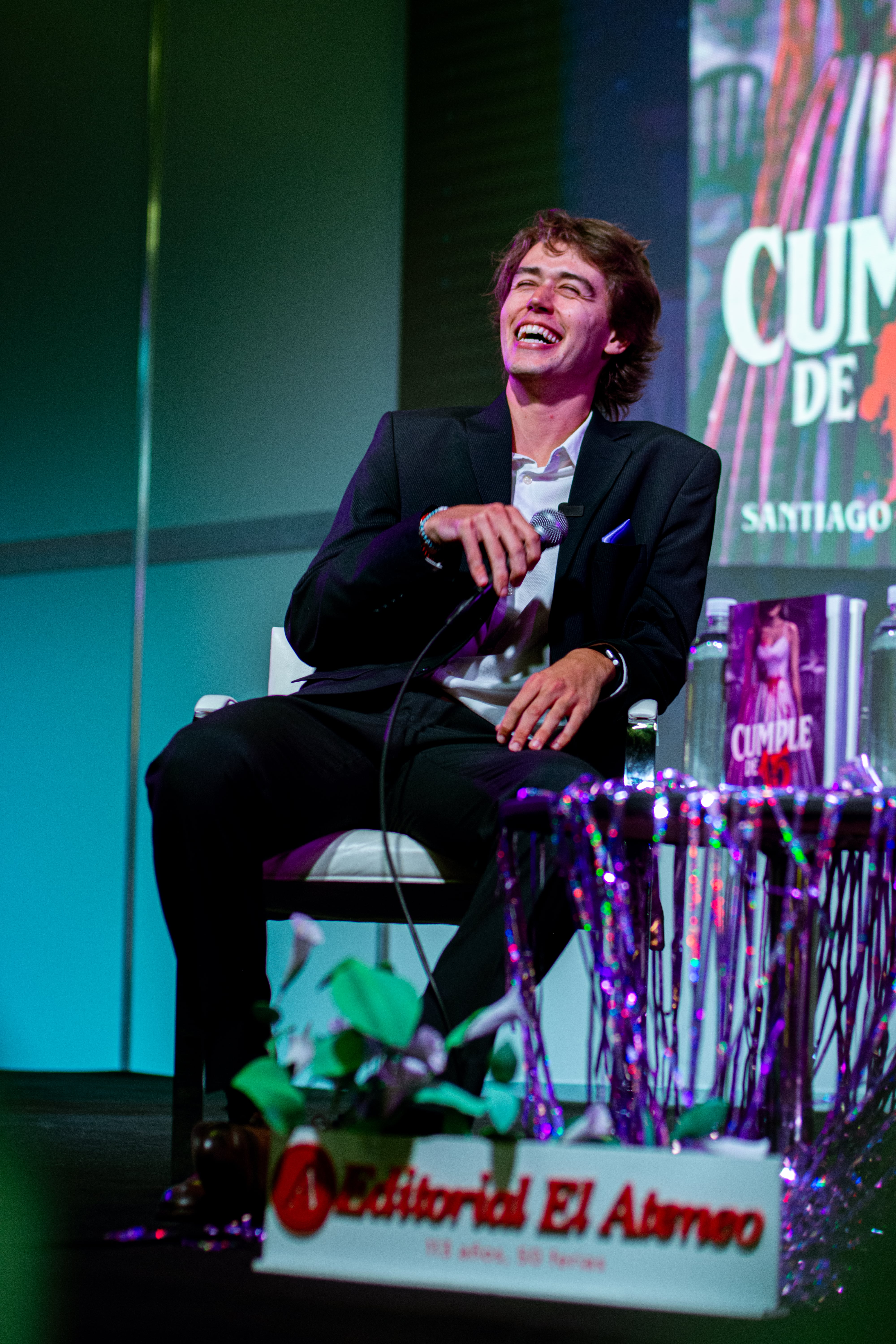Santiago Speranza llenó la Sala José Hernández en la Feria del Libro de Buenos Aires y reafirmó su convocatoria entre los lectores adolescentes - (Gentileza de Santiago Speranza)