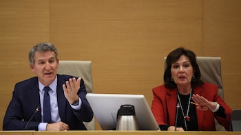 Feijóo sale "muy satisfecho" de