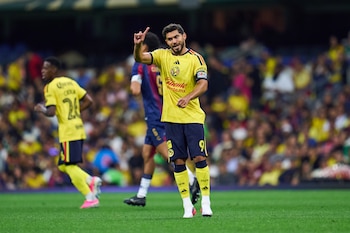 Henry no tuvo una buena noche en el Azteca. (Emmanuel Martínez / EMX imageStudio Sport)
