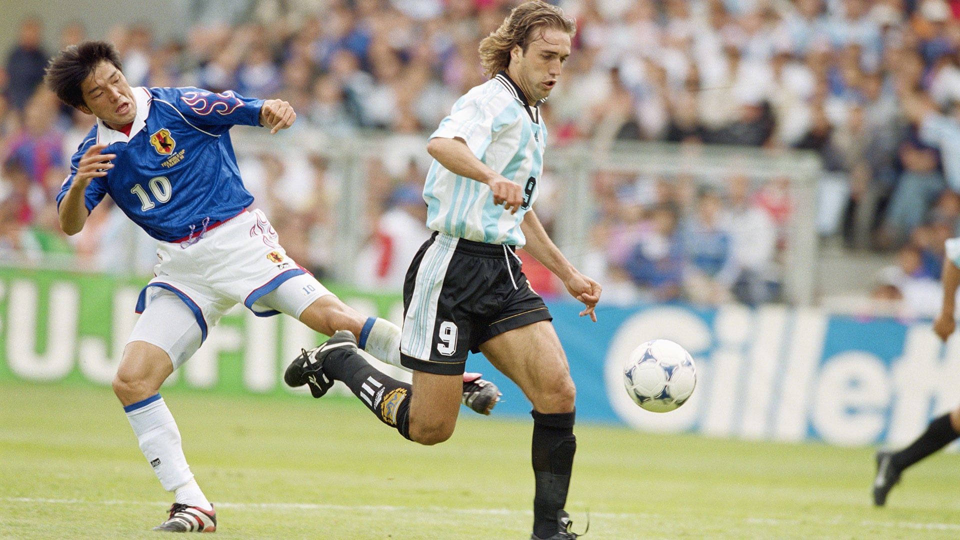 Argentina debutó en el Mundial 98 con una victoria sobre Japón con gol de Gabriel Batistuta