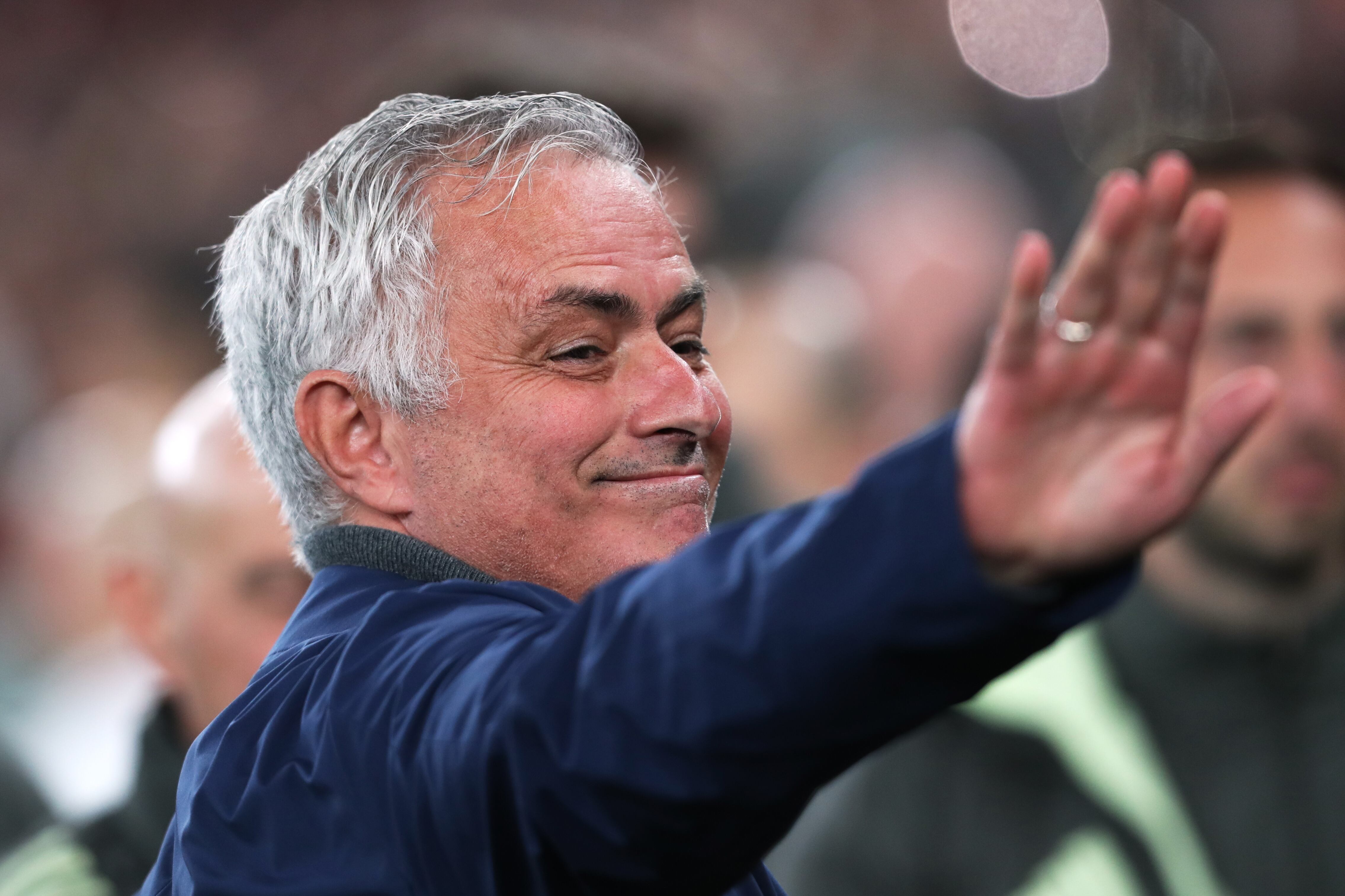 El técnico José Mourinho, de Benfica, destacó el aporte de Richard Ríos en el medio campo - crédito Pedro Rocha/AP Foto