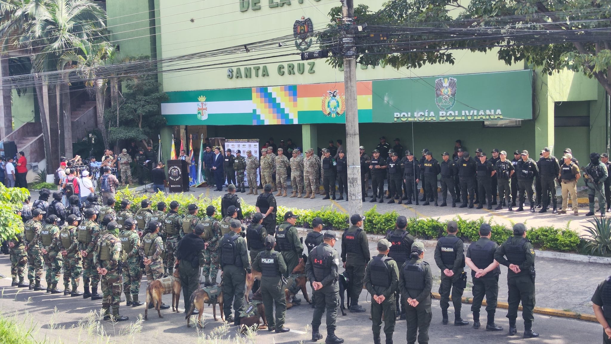 Presentación del Plan Halcón para combatir el crimen organizado en Bolivia. El lanzamiento fue realizado el 6 de mayo de 2026.