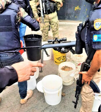 Gran cantidad de municiones que