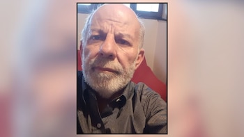 Pierde las llaves del coche y al ir a buscarlas con el detector de metales encuentra un meteorito